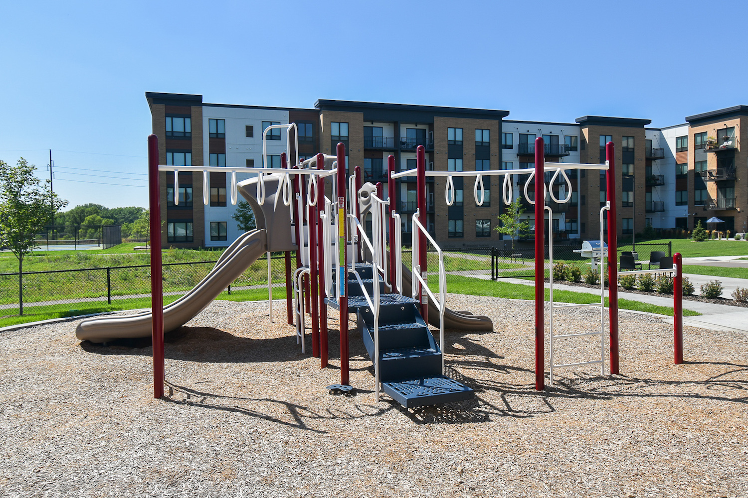 playground in fridley mn at apartment complex